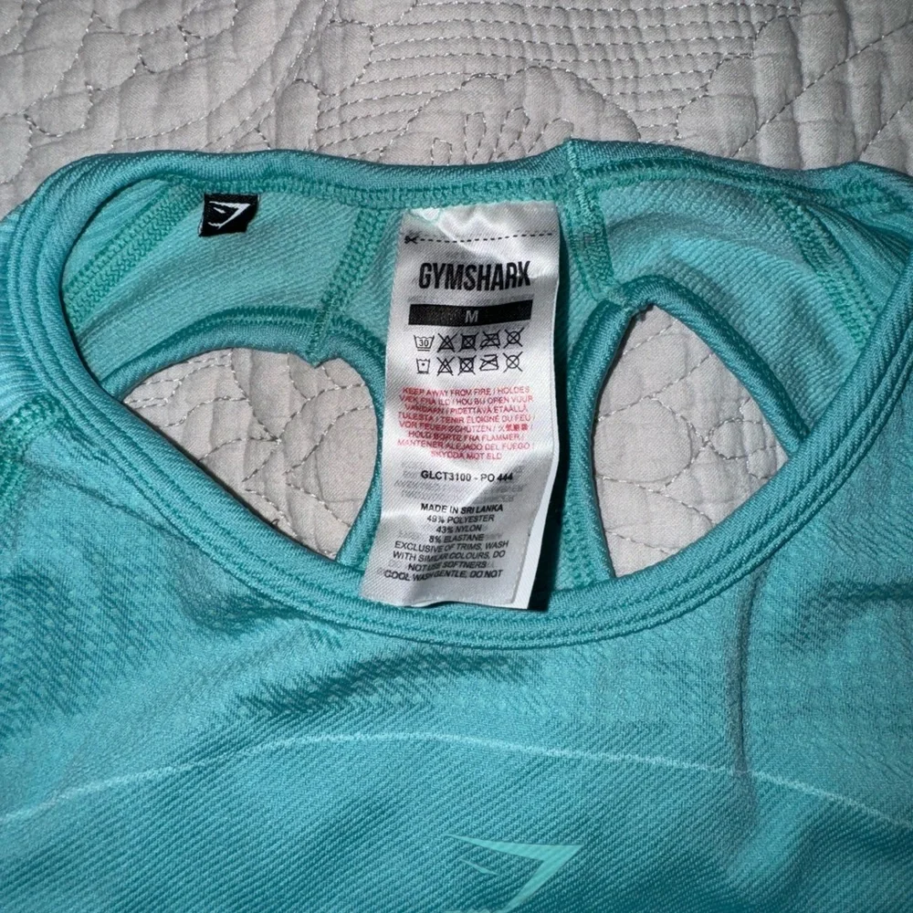 5- ULTRA SEAMLESS GYMSHARK CROP TOPS- BLACK, BLUE, PINK, TEAL, & ORANGE MEDIUM - Picture 11 of 15